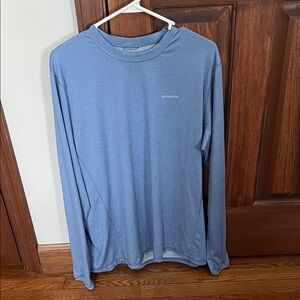 Patagonia Men's Light Blue Long Sleeve Wicking